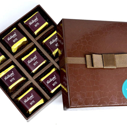 Holi Chocolate Box 
Holi Choloate Gift Box
Holi Chocolates Gift Pack
Premium Holi Chocolate